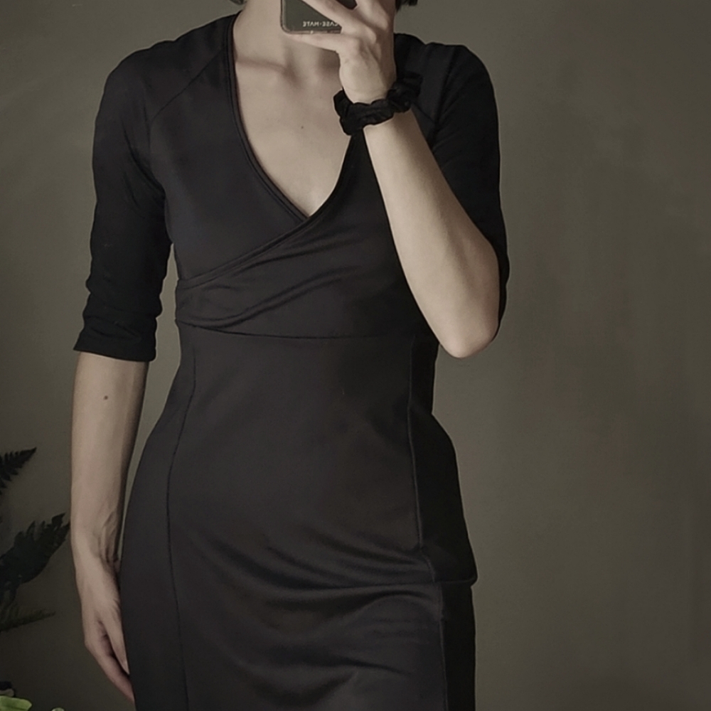 COLUMBIA Crossover Half-Sleeve Midi Dress